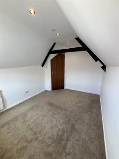 1 The Hundred, Fordingbridge, SP6 1QU
