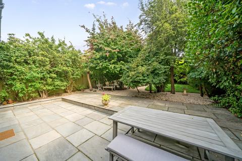 6 Ravensgate Road, Charlton Kings, Cheltenham, GL53 8NN
