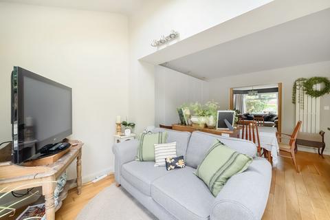 6 Ravensgate Road, Charlton Kings, Cheltenham, GL53 8NN