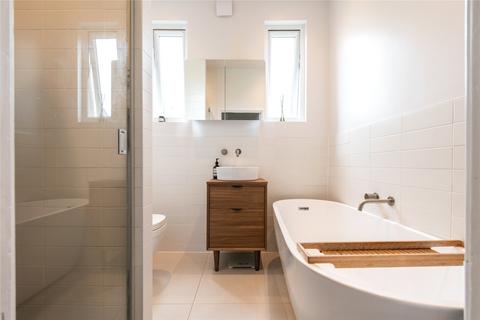 60 Ardfillan Road, London, SE6 1SS