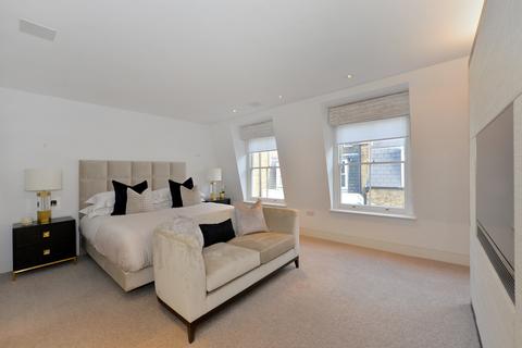 3 bedroom mews for sale, Marylebone Mews, Marylebone, London W1G