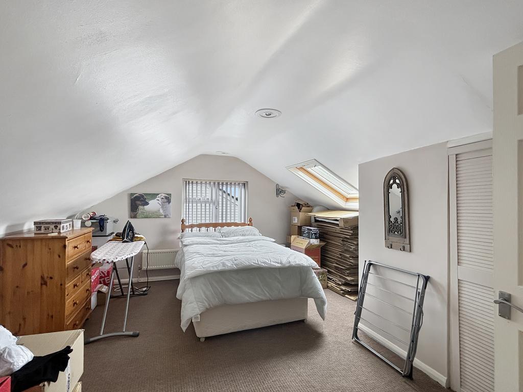 Loft Room  2