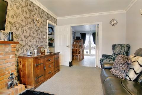 3 bedroom semi-detached bungalow for sale, Lilac Close, Great Yarmouth NR31