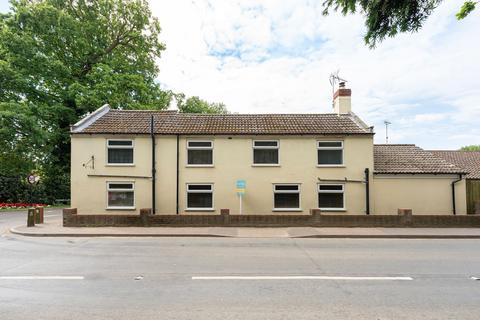 5 bedroom detached house for sale, Main Road, Filby