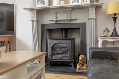 72 Strathearn Road, Edinburgh, EH9 2AF