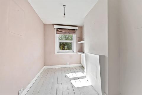 1 Camac Road, Twickenham, TW2 6NX