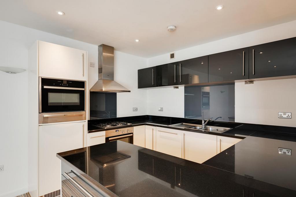 Kitchen ()