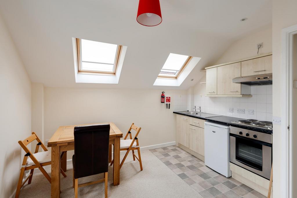 Kitchen ()