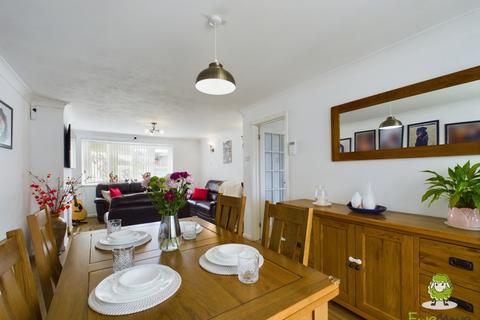 7 Sullivan Road, Brighton Hill, Basingstoke, RG22 4DP