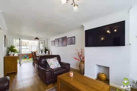 7 Sullivan Road, Brighton Hill, Basingstoke, RG22 4DP