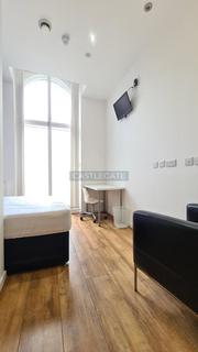 1 bedroom in a flat share to rent, Threadworks, Threadneedle Street, Huddersfield, HD1 2HF