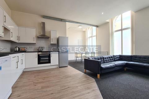 1 bedroom in a flat share to rent, Threadworks, Threadneedle Street, Huddersfield, HD1 2HF