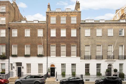 2 bedroom flat for sale, Fitzhardinge Street, Marylebone, W1H