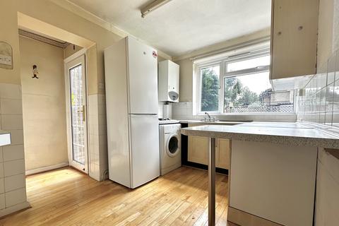 16 Avon Close, Watford, WD25 0DN
