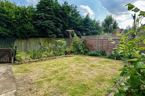 16 Avon Close, Watford, WD25 0DN