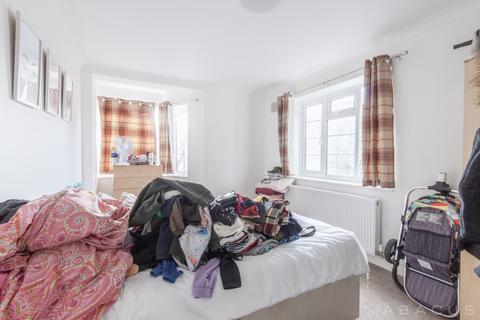 2 bedroom flat to rent, Shoot Up Hill, London NW2