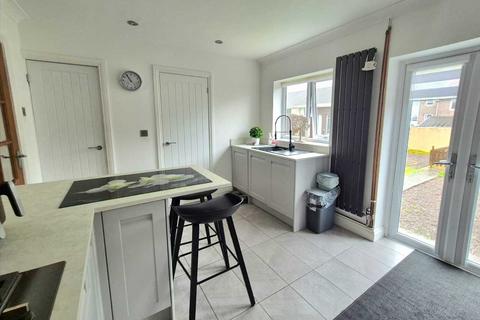 10 Heol Glannant, Tonypandy, CF40 1PX