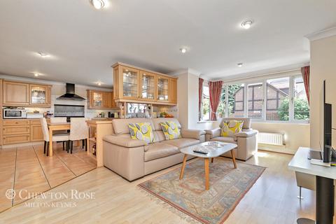 5 bedroom detached house for sale, Linceslade Grove, Loughton