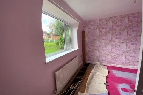 3 bedroom semi-detached house for sale, 15 Bath Road, Newcastle under Lyme, Staffordshire, ST5 6QX