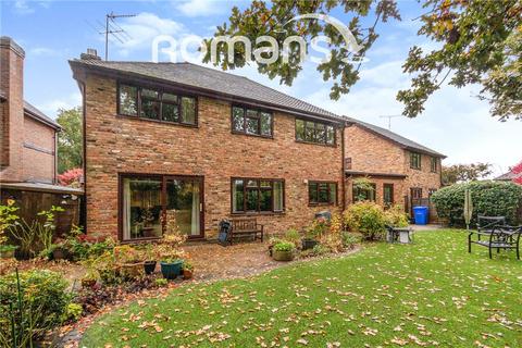 4 bedroom detached house for sale, Marjoram Close, Farnborough, Hampshire