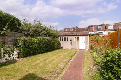 3 bedroom terraced house for sale, Cecil Road, Acton, London, W3