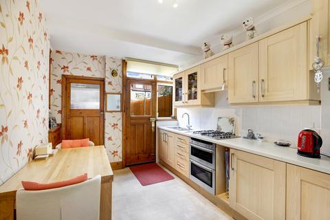 41 Cecil Road, London, W3 0DB