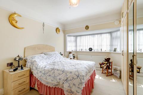 41 Cecil Road, London, W3 0DB