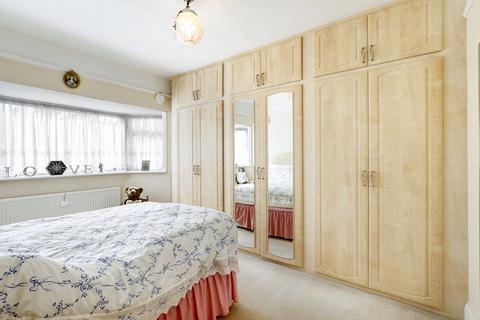 41 Cecil Road, London, W3 0DB