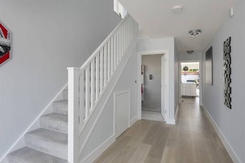 10 Domneva Road, Westgate-on-sea, CT8 8PE