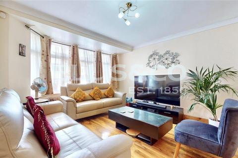 4 bedroom terraced house for sale, Lomond Close, Wembley, HA0