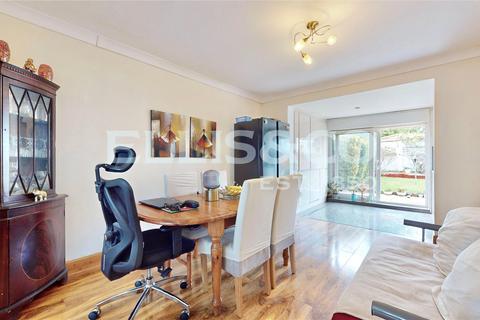 4 bedroom terraced house for sale, Lomond Close, Wembley, HA0