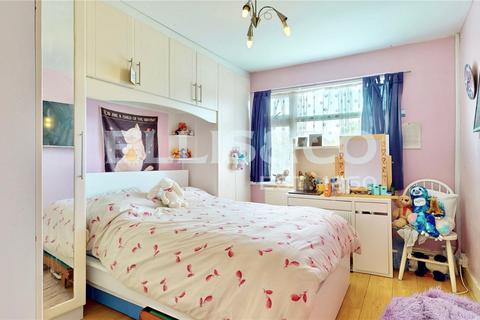 4 bedroom terraced house for sale, Lomond Close, Wembley, HA0