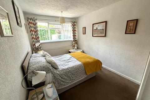 2 bedroom semi-detached bungalow for sale, Auburn Road, Denton, Manchester