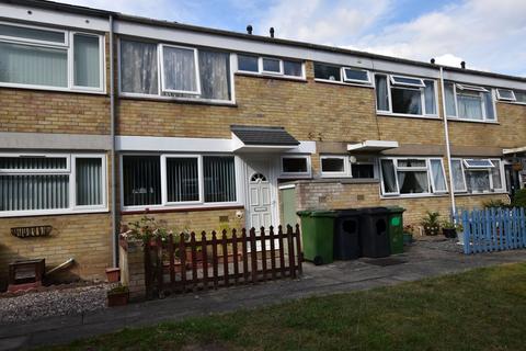 3 bedroom terraced house to rent, Edinburgh Way, Thetford, IP24