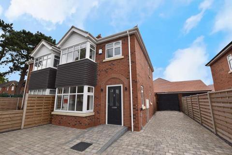 3 bedroom semi-detached house for sale, Highgate, Cleethorpes DN35