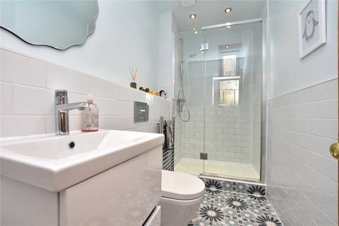 Flat, 8 Moor Road, Leeds, LS6 4BJ