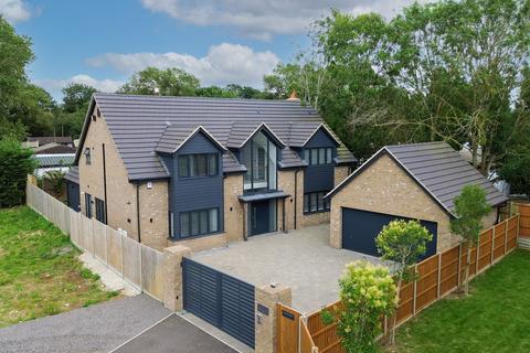 Leylands Highfields Road, Highfields Caldecote, Cambridge, CB23 7NX