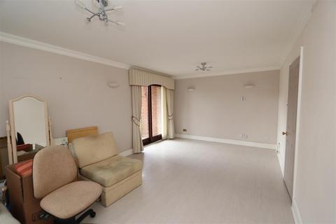 2 bedroom apartment for sale, Poplar Drive, Hutton, Brentwood