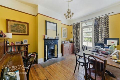 4 bedroom terraced house for sale, Barry Avenue, London, N15