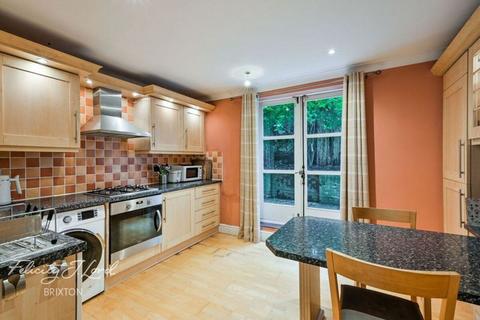 2 bedroom flat for sale, St Martin's Road, London, SW9