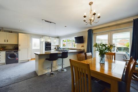 2 bedroom detached bungalow for sale, Bracken Road, Driffield, YO25 6UJ