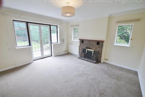 4 bedroom detached house to rent, Batchworth Lane, Northwood HA6