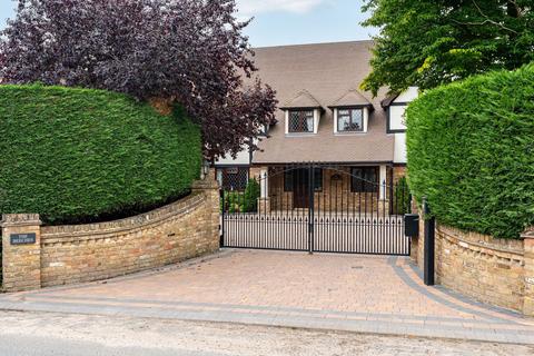 5 bedroom detached house for sale, Ferry Road, Chelmsford CM3