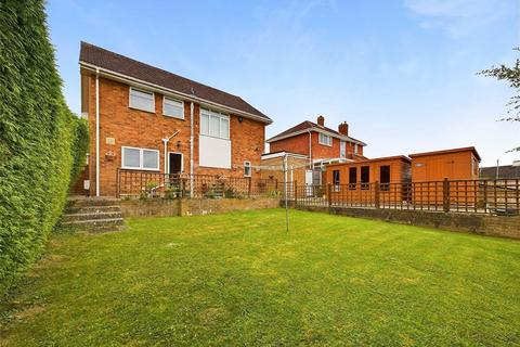 4 bedroom detached house for sale, Campden Road, Tuffley, Gloucester, Gloucestershire, GL4