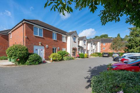 1 bedroom apartment for sale, Holtsmere Close, Watford, Hertfordshire, WD25