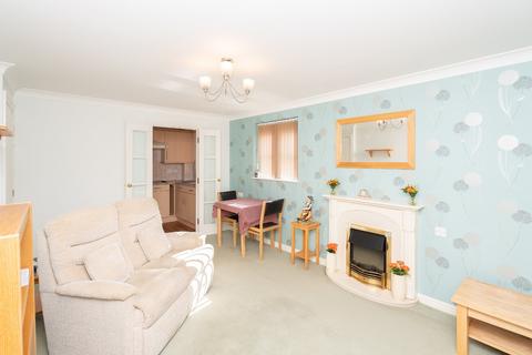 1 bedroom apartment for sale, Holtsmere Close, Watford, Hertfordshire, WD25