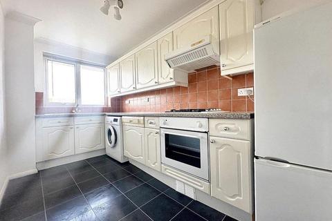 2 bedroom flat for sale, Westbrook, Lustrells Vale, Saltdean, BN2 8EZ