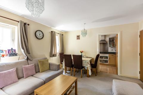 2 bedroom apartment for sale, Cassio Place, Watford, WD18