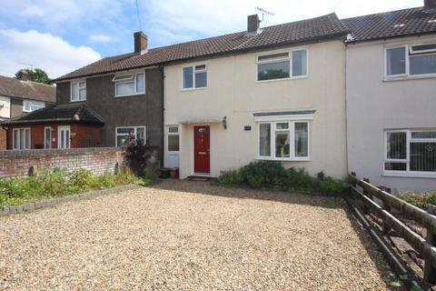 3 bedroom terraced house to rent, Weston Road, Stevenage, SG1 3RW