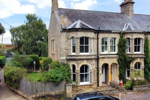 4 bedroom townhouse for sale, Outney Road, Bungay